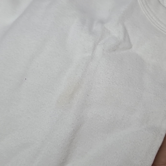 (4) Bodysuits 6m - Picture 4 of 8